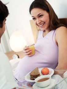 eating during delivery